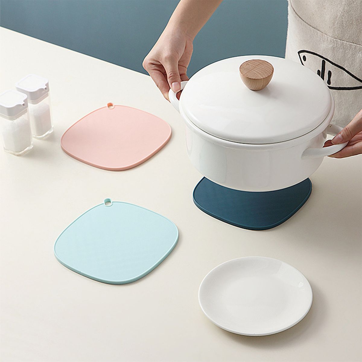 Hot Pads Heat Resistant Trivet Pot Mat Holder Mats Non Slip