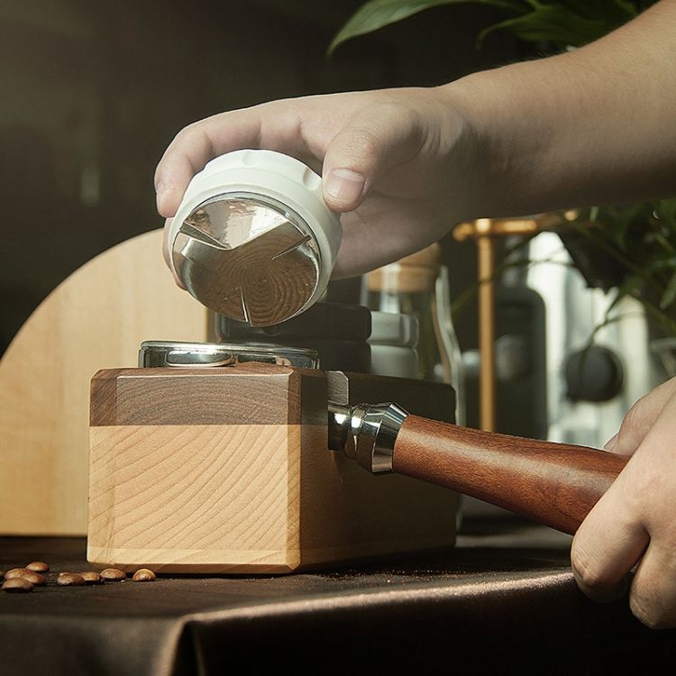 Coffee Grinder Powder Dispenser, Size: 51mm 4 Leaf (White)