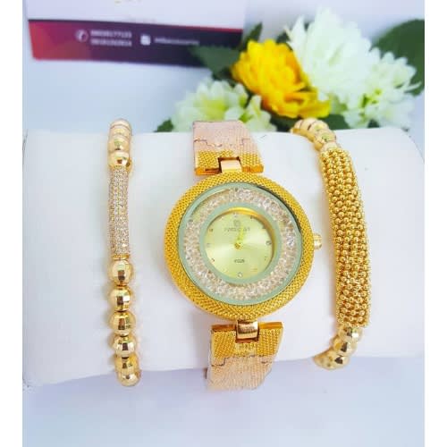 Ladies Gold Plated Wristwatch +2 Bracelets