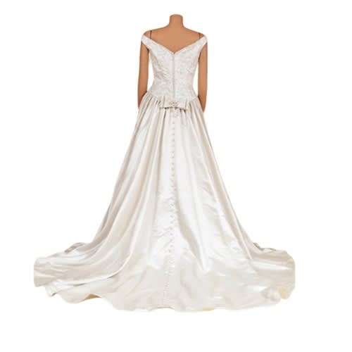 Mon Cheri Ivory Sleeveless Embroidered  Button Detailed Wedding Gown