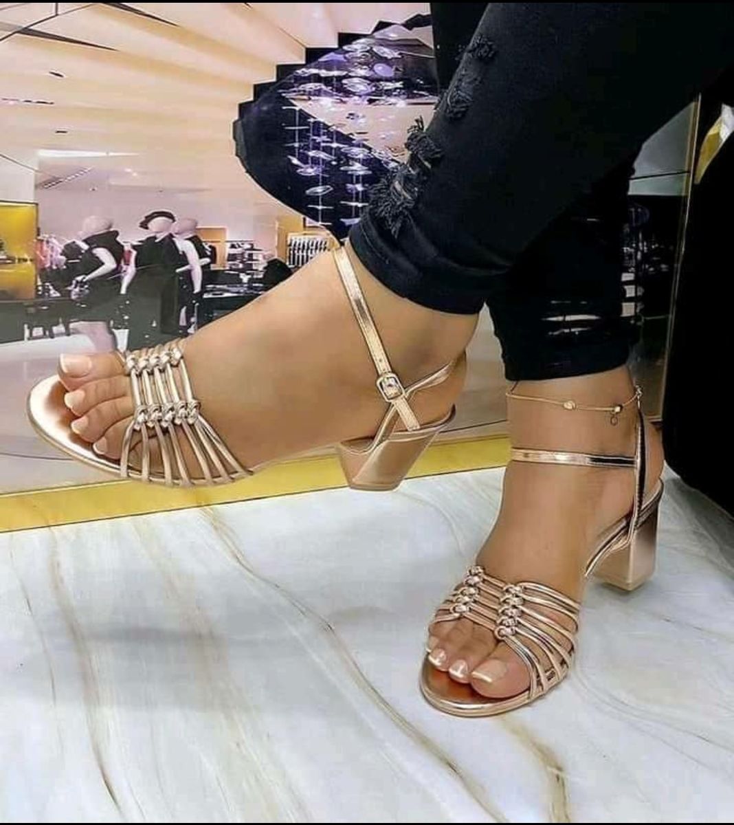 Ladies Lovely Block Heeled Sandal