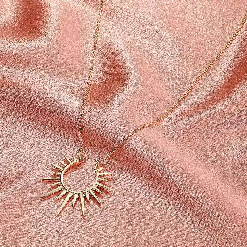 Beautiful Woman Sun Necklace Temperament Collarbone Necklace