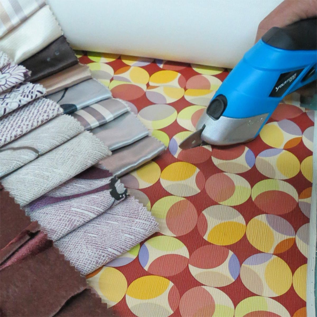 Electric Scissors, Cordless  Box Cutter For Sewing