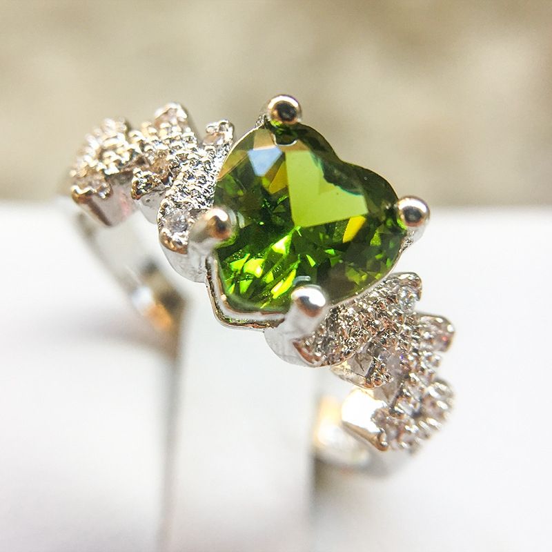 Heart Pattern Diamond Ring