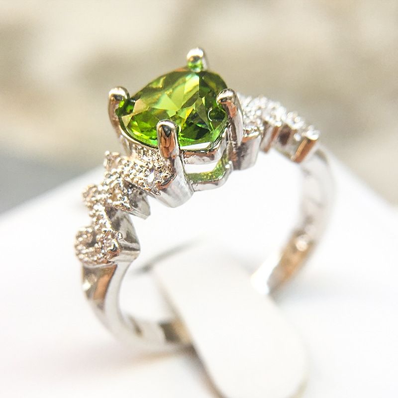 Heart Pattern Diamond Ring