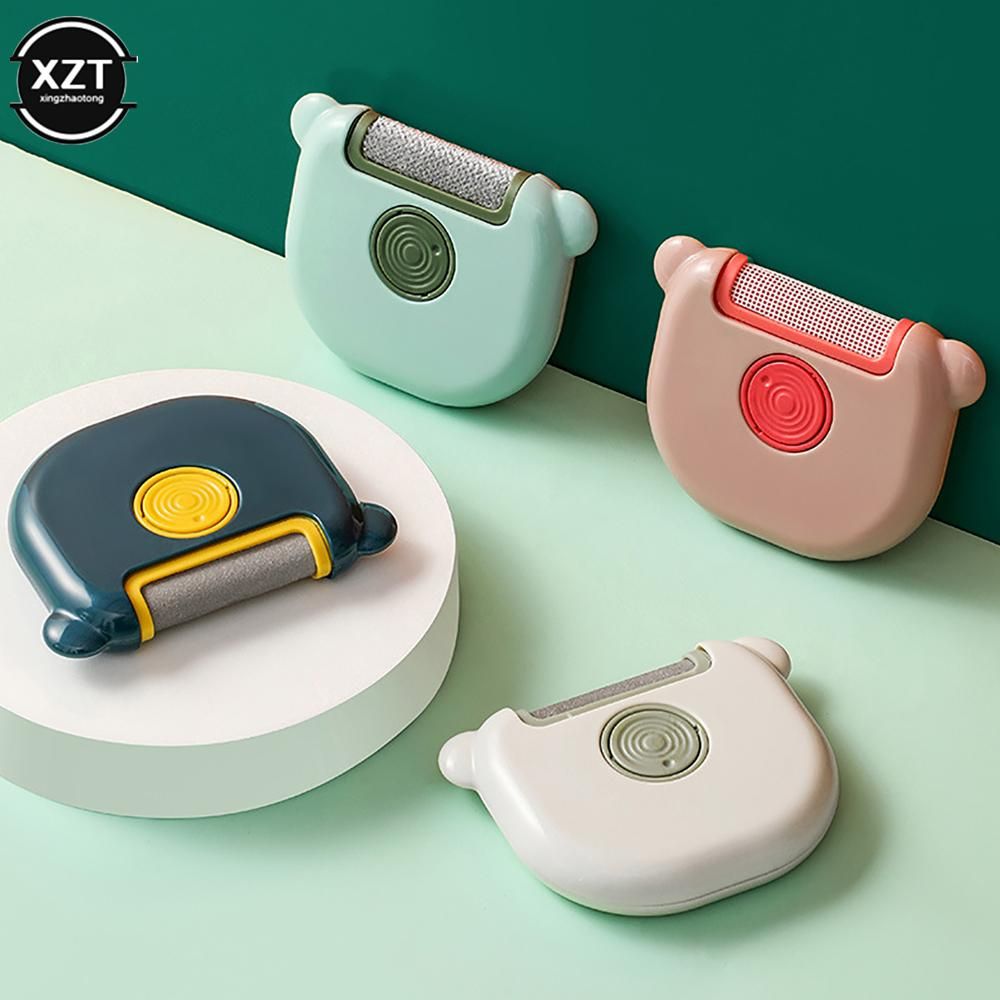 3 in 1 Manual Lint Remover Clothing Brush Cartoon Portable Electrostatic Lint Remover Brush Rotating Roller Scraper