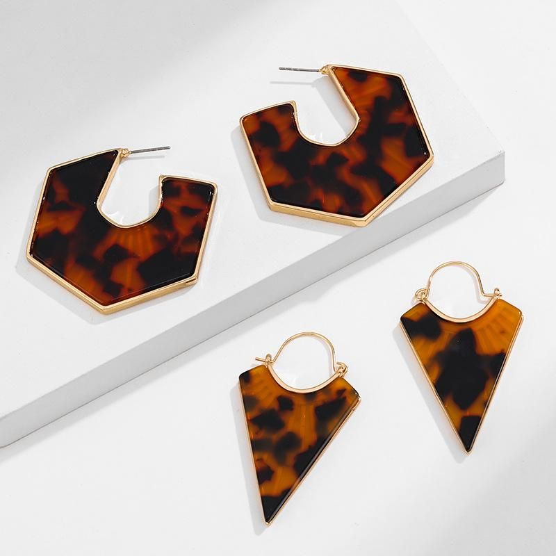 New Original Retro Irregular Alloy Hollow Acrylic Earrings Female European and American Plate Earrings