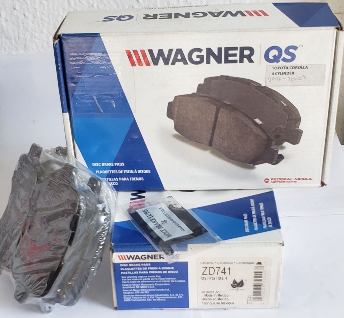 ZD 741 CERAMIC FRONT BRAKE PAD SET