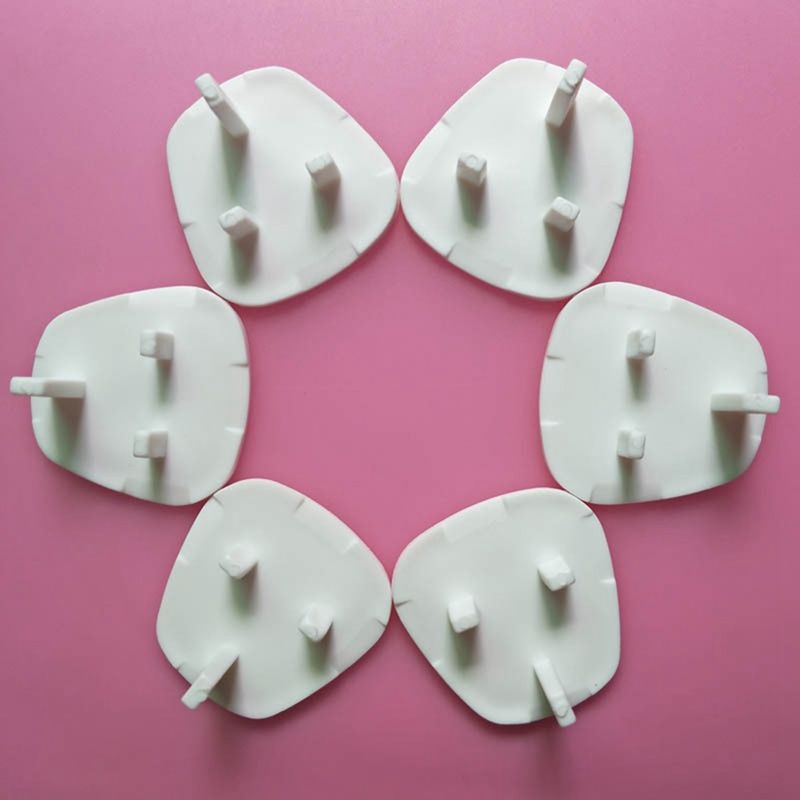 12 Pcs Plug Socket Covers Babies Children's Safety Protector For UK 3 Pin Sockets