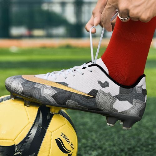 2022 Men's Low Top Football Shoes Male Soccer Boots Sneakers