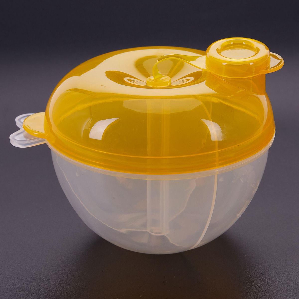 Formula Dispenser, Non-Spill Baby Milk Powder Dispenser and Snack Cup, Baby Food Storage Container (Yellow)