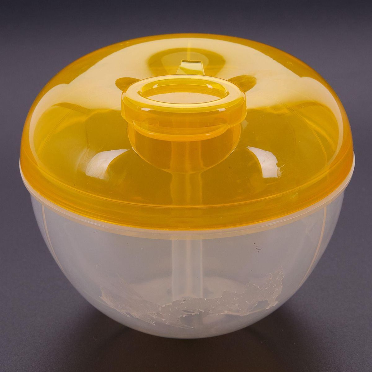Formula Dispenser, Non-Spill Baby Milk Powder Dispenser and Snack Cup, Baby Food Storage Container (Yellow)
