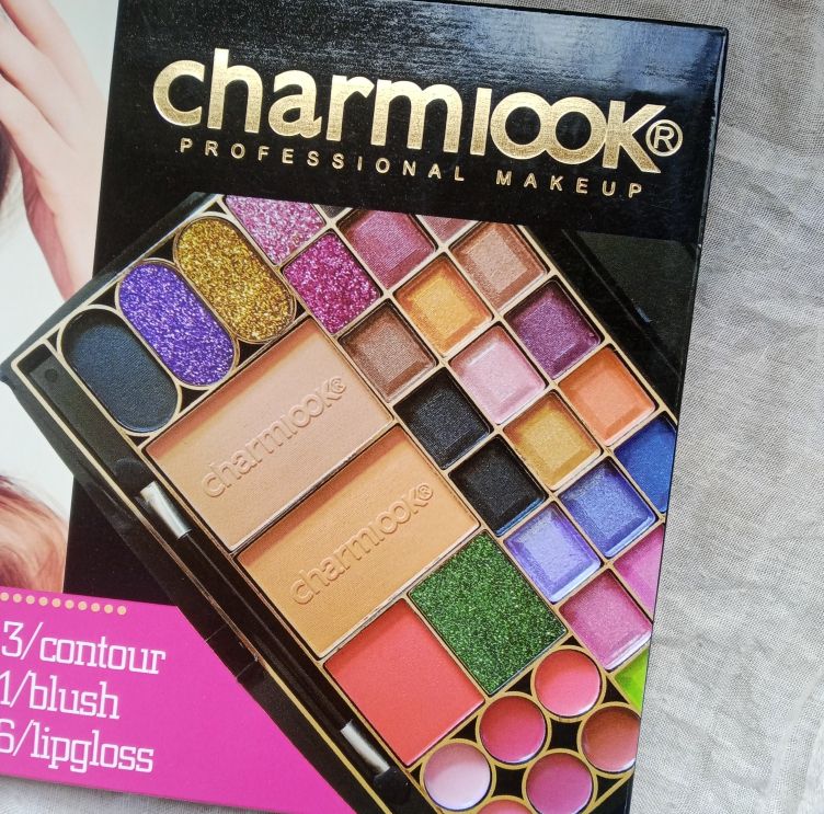 Charmlook Professional Makeup Palette