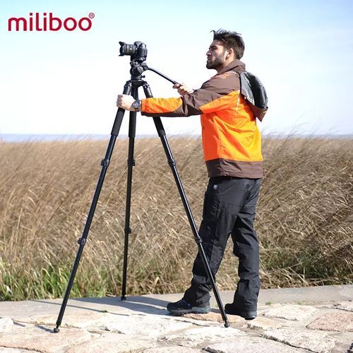Standard Pro Tripod With Remote