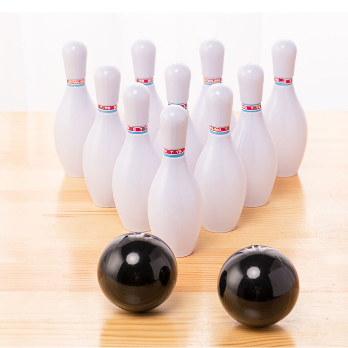 Kids Bowling Play Set 10 Bowling Pins + 2 Bowling Balls Interactive Toy Indoor
