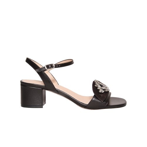 Low Heel Sandals With Crystal Accessories