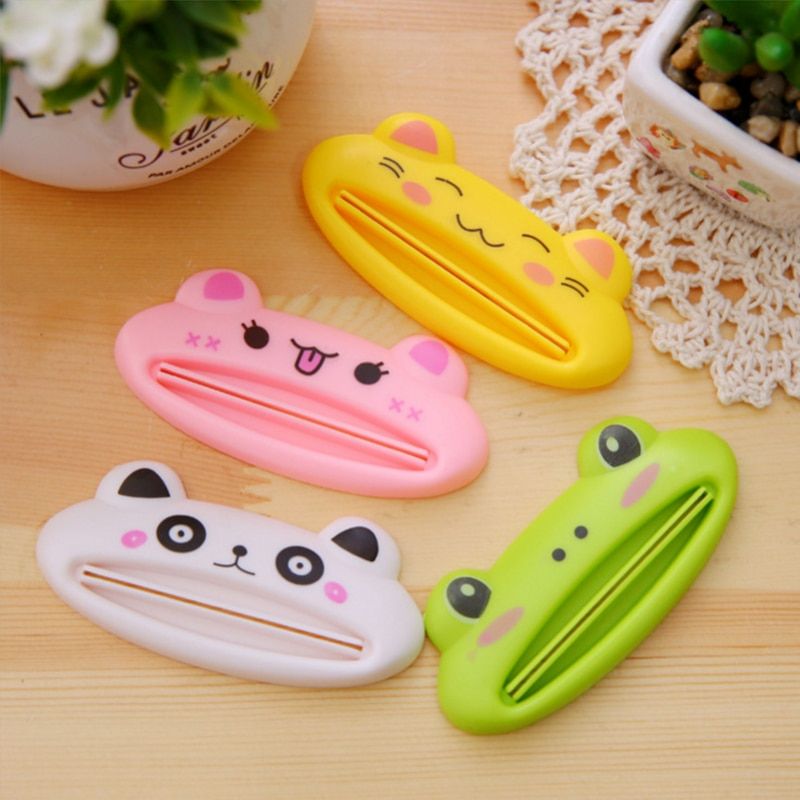 1pcs Kid Children Toothpaste Dispenser Cute Animal