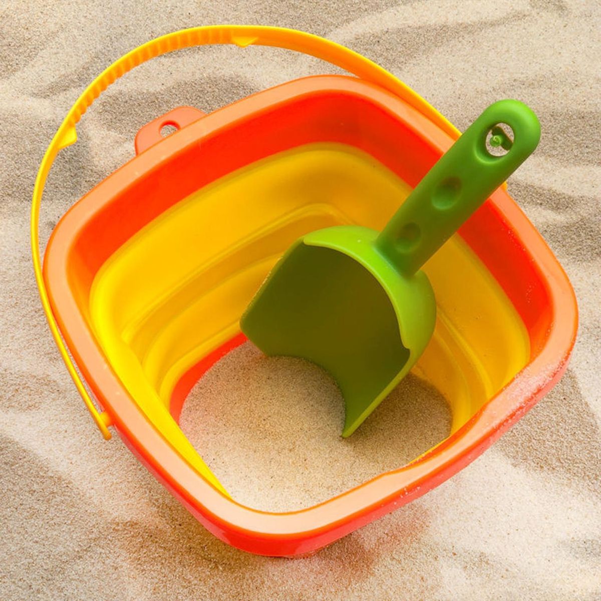 Folding Bucket Summer Beach Folding Bucket Yellow