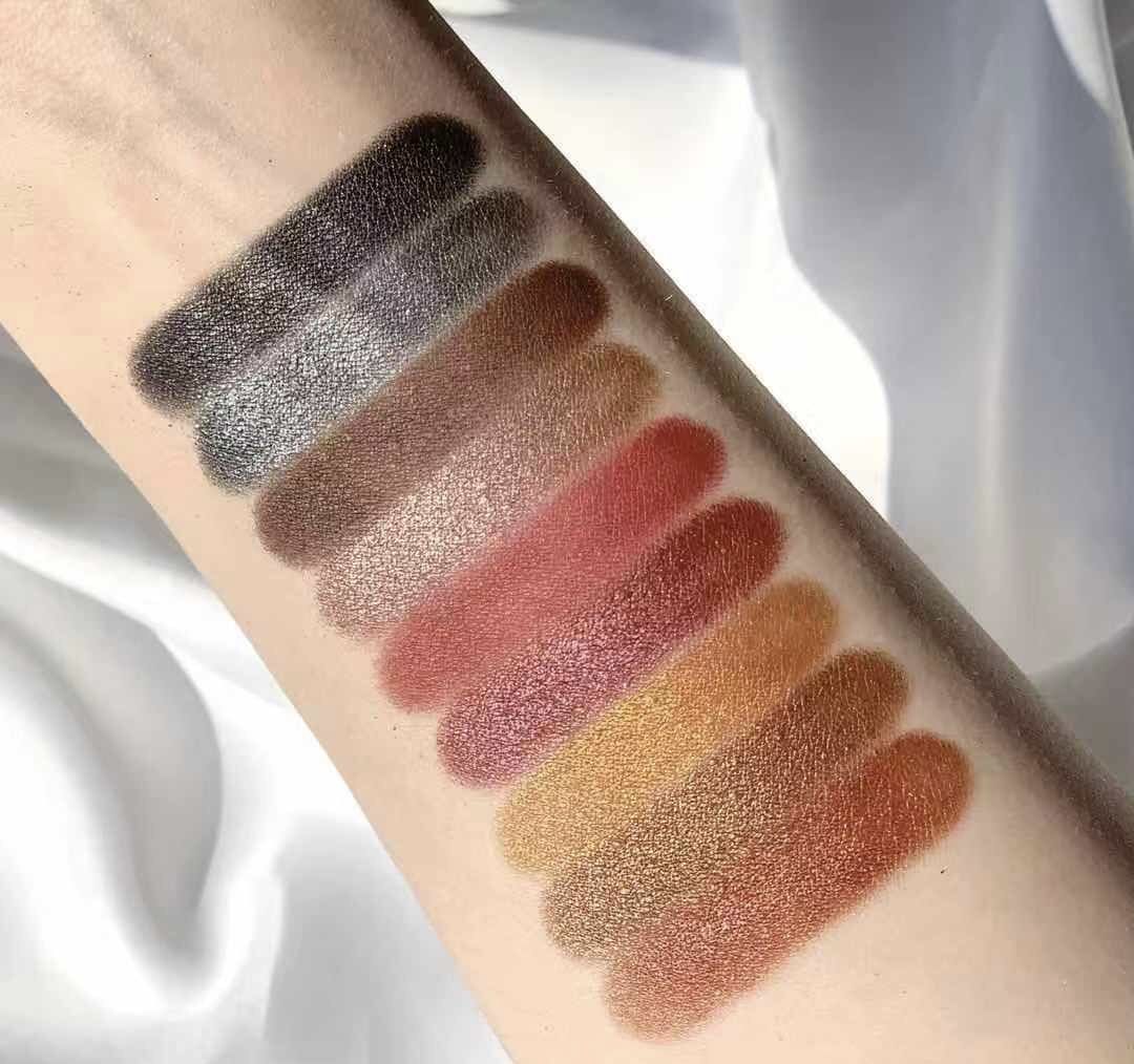 42 In One Eyeshadow Palette