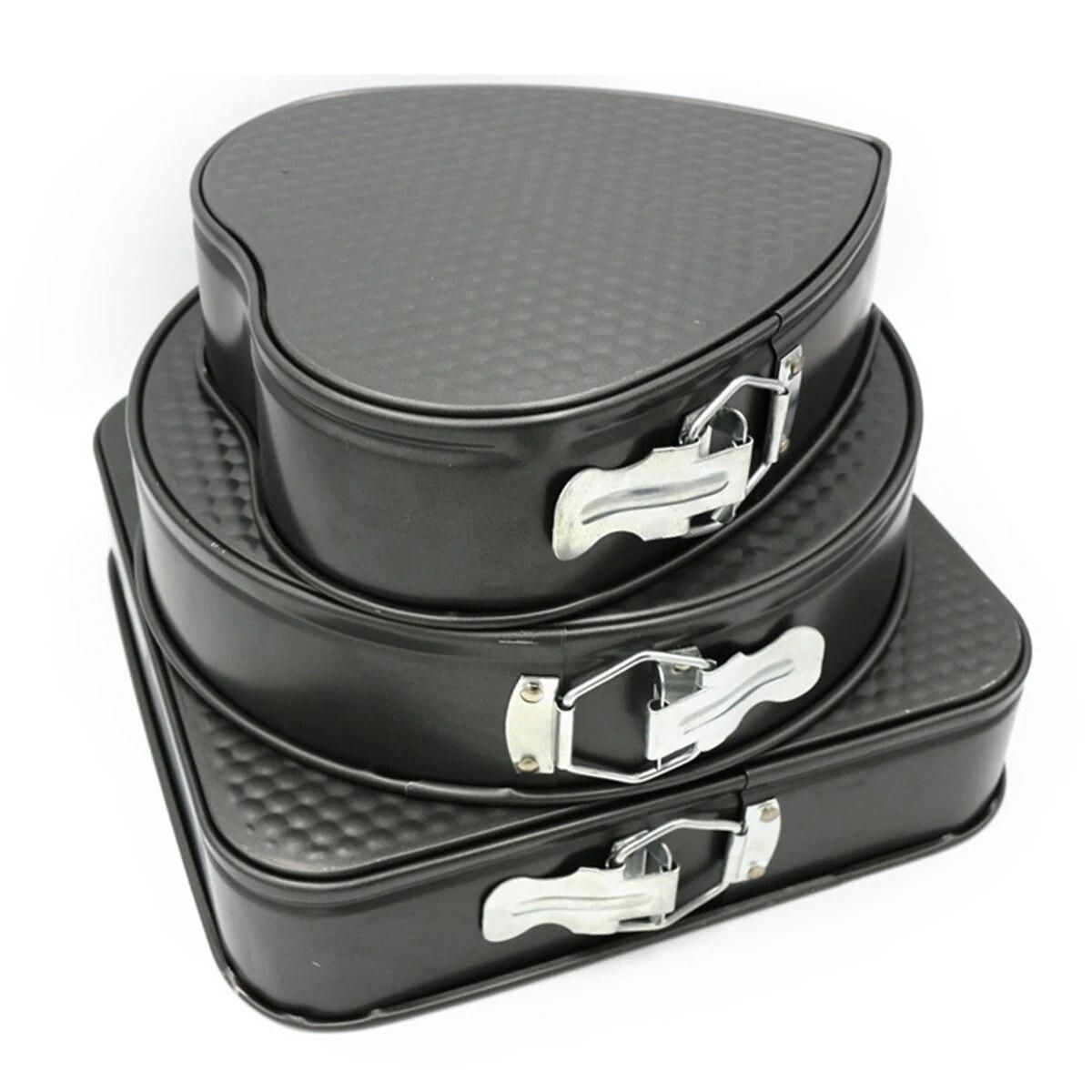 3pcs Springform Heart Shape Pan Set Non-Stick Bakeware Kitchen Cake Mode Baking Pan with Removable Bottom Decorating Tools