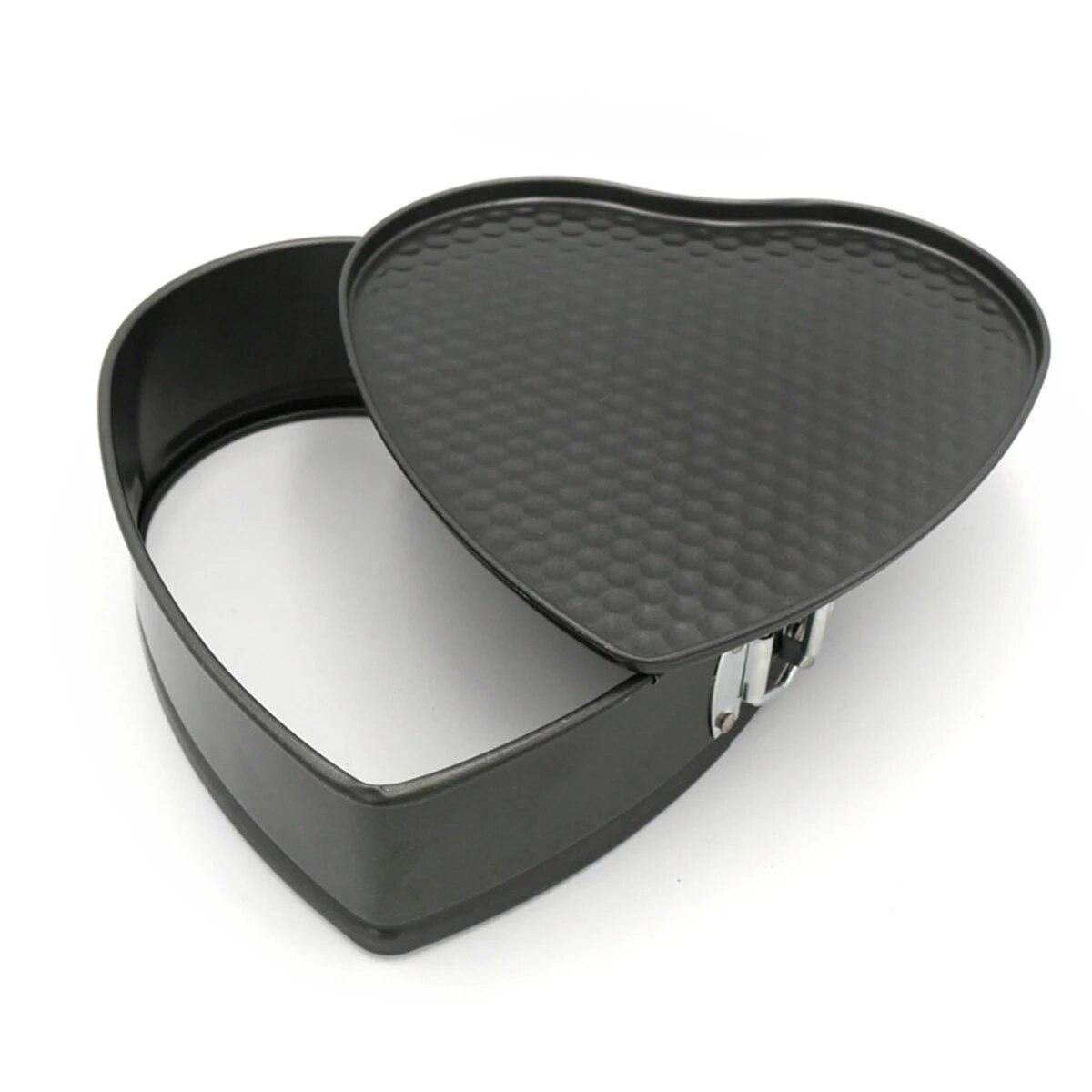 3pcs Springform Heart Shape Pan Set Non-Stick Bakeware Kitchen Cake Mode Baking Pan with Removable Bottom Decorating Tools