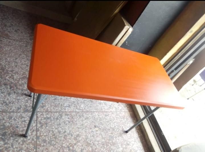 RED RECTANGULAR PLASTIC FOLDING TABLE