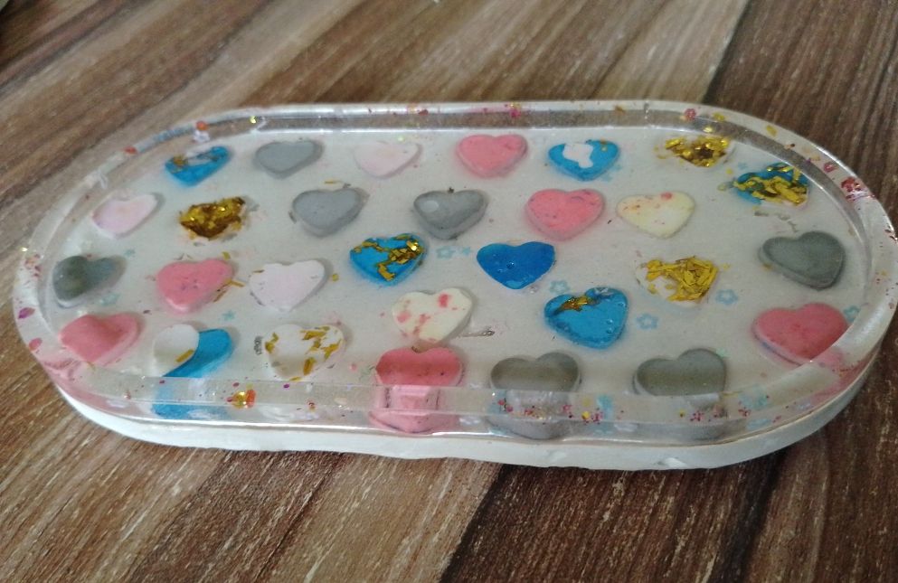 Hearts Design Decorative Oval Tray