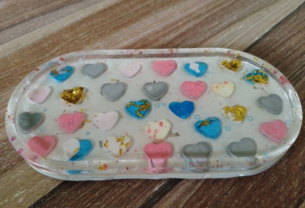 Hearts Design Decorative Oval Tray