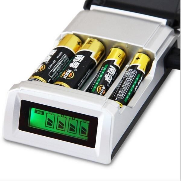 C905W 4 Slots LCD Display Intelligent NiCd/NiMh Charger For AA/AAA