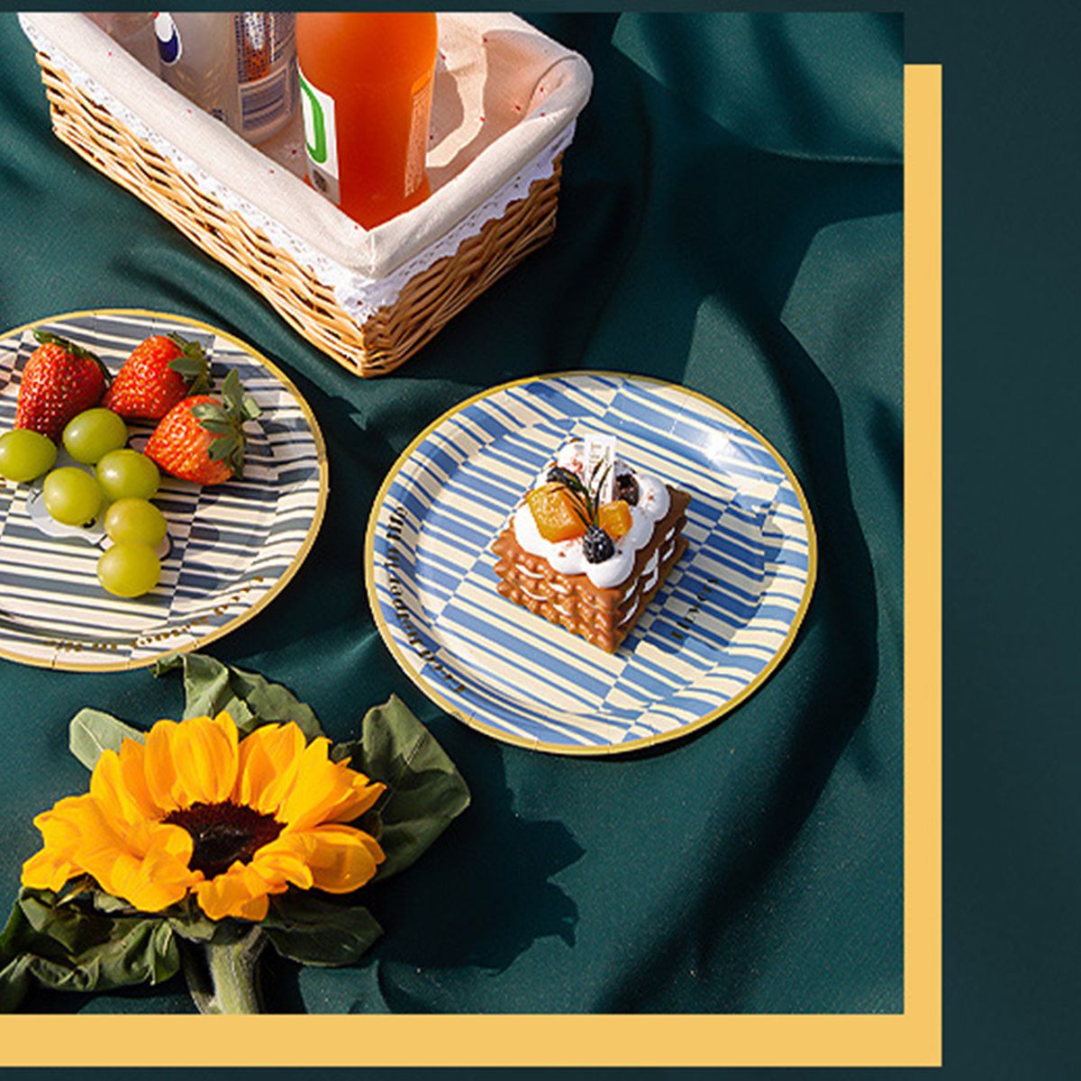 10PCS Disposable Paper Plates Leaves Pattern Disposable