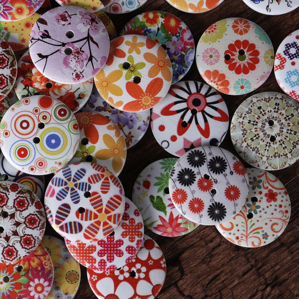 100 Pcs 25mm Decoration Sewing Buttons 2 Holes Mixed Printing Round Pattern Wood Buttons