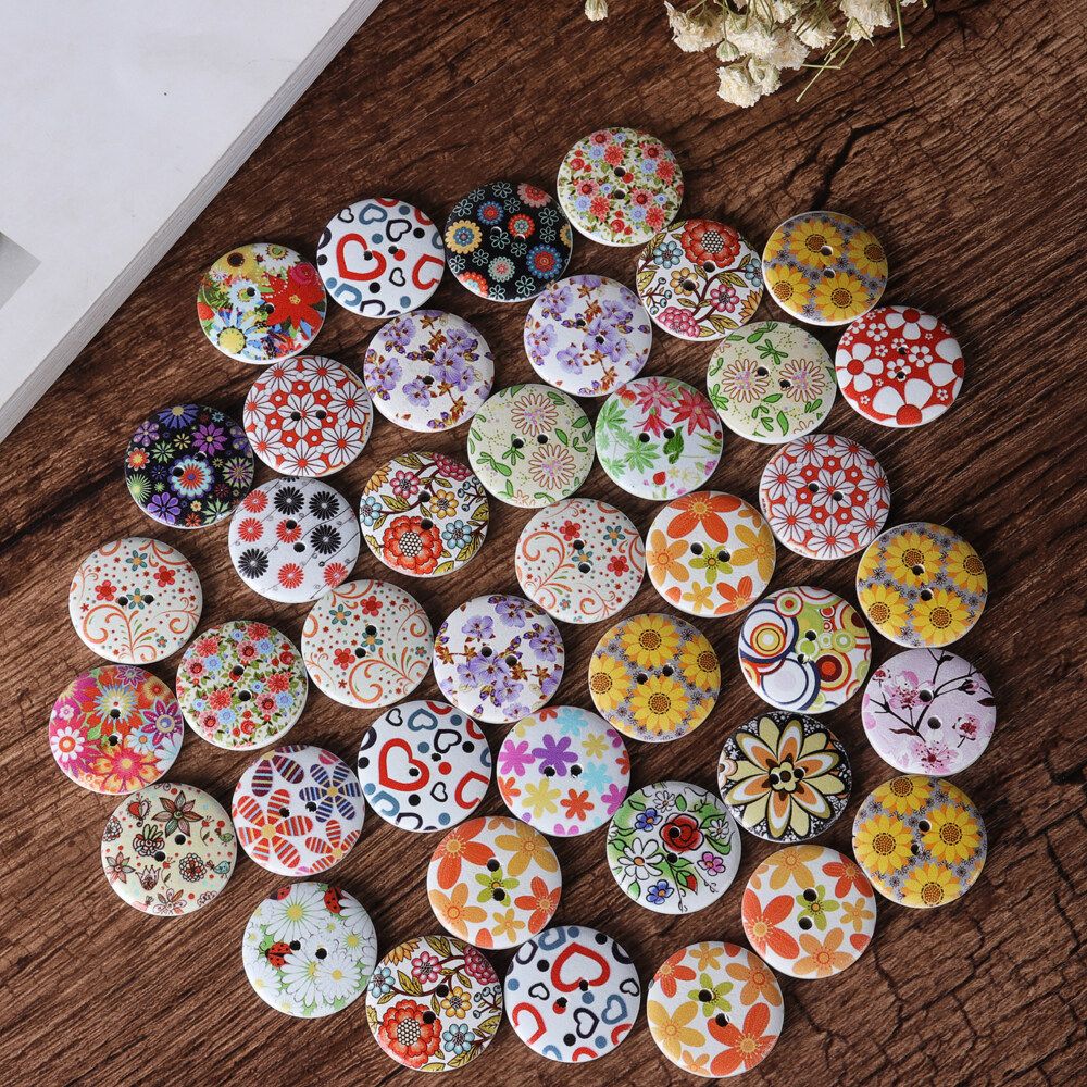 100 Pcs 25mm Decoration Sewing Buttons 2 Holes Mixed Printing Round Pattern Wood Buttons