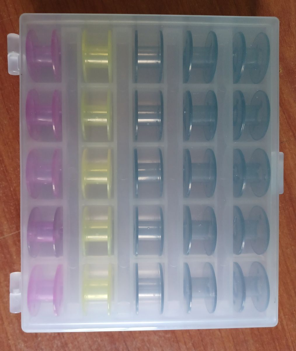 Bobbin Box With 25 Compartments And 25 Color Bobbins