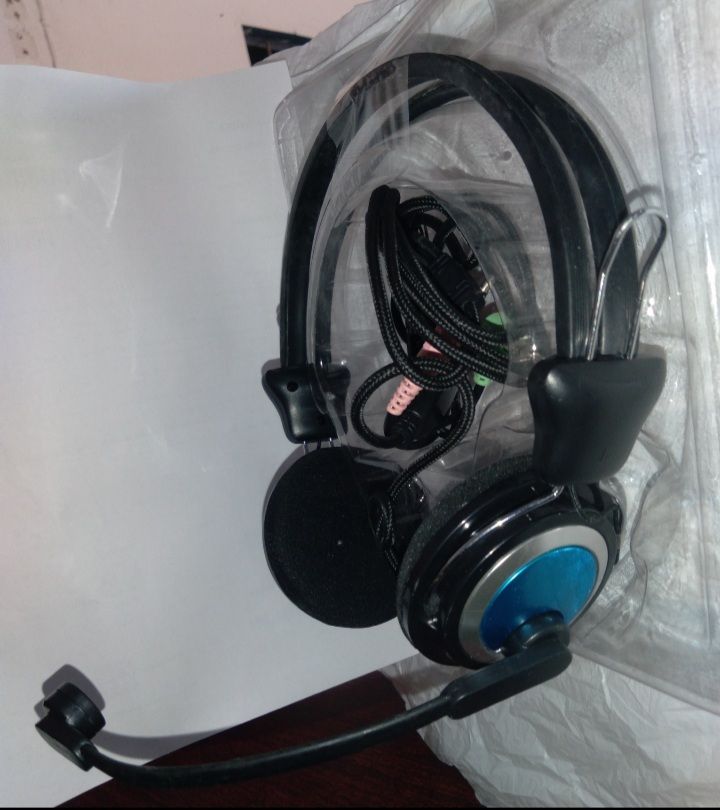 Super Stereo Headset With Microphone 3.5mm Wired Headphones