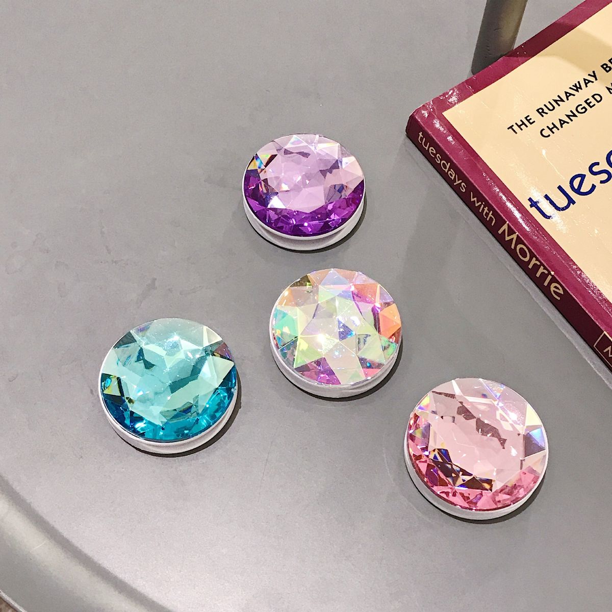 1pcs Colorful 3D Gem Popular Round Mobile Phone Folding Stretch Bracket Phone Holder Case Finger Holder Mobile Phone Stand(#Black)