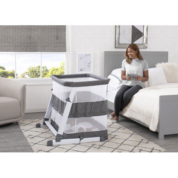 Kids Room2Grow Newborn Bassinet To Infant Sleeper