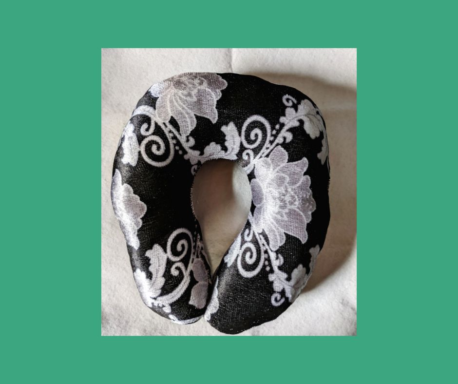 Neck Support Pillow, Available In Different Colours