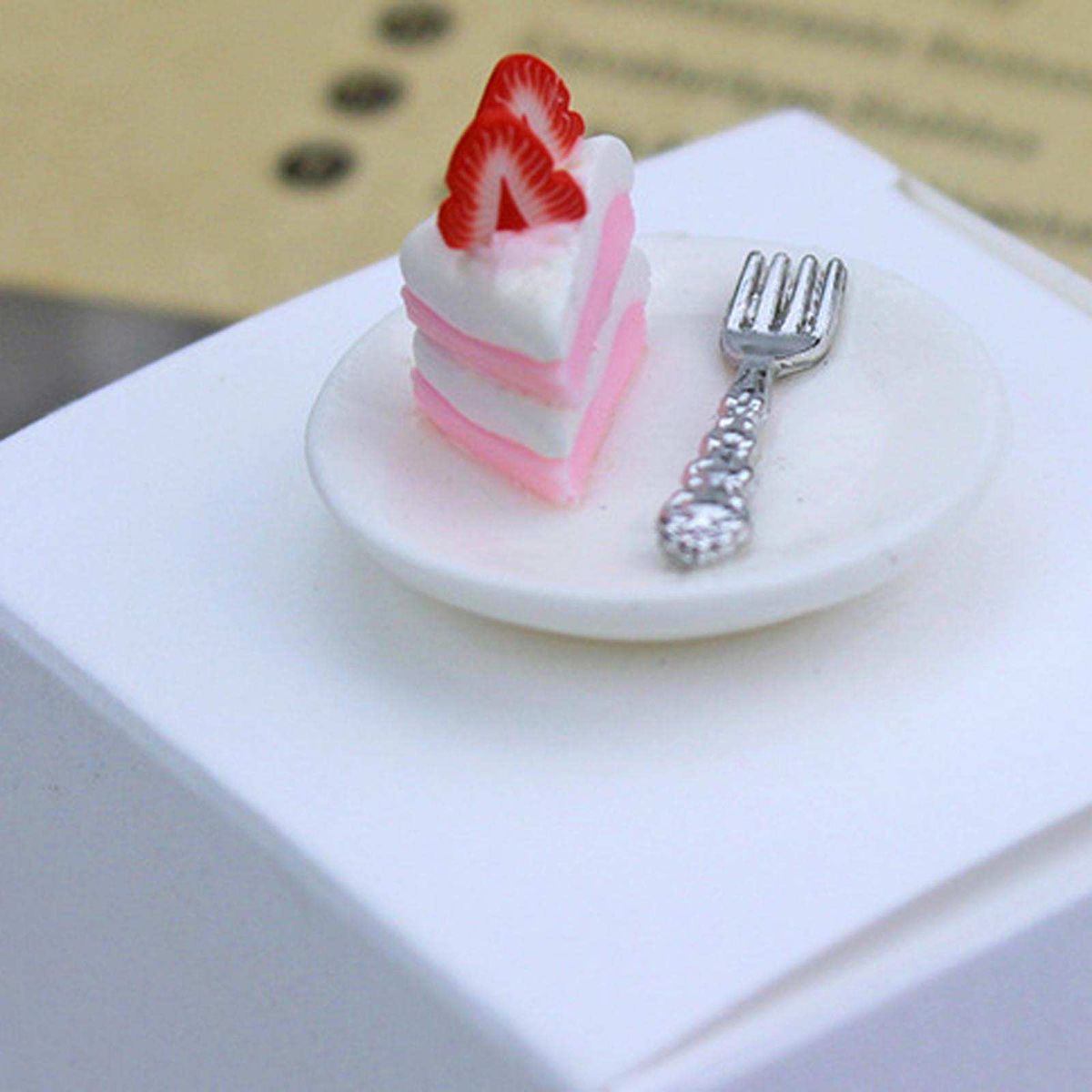 1/12 Miniatures Dollhouse Play Food Cake Dollhouse Strawberry Cake