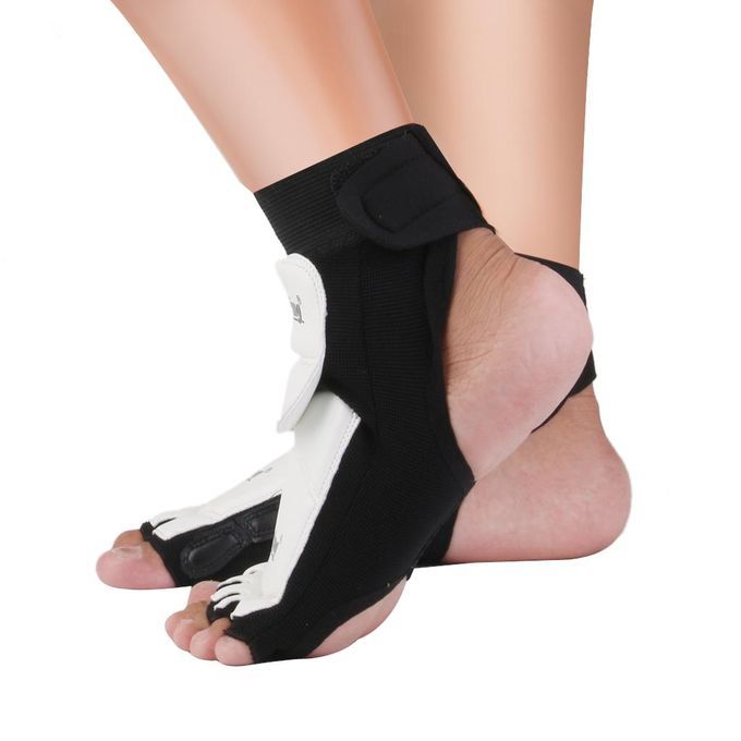 Taekwondo Karate  & Foot Guard Socks Sparring Gear M