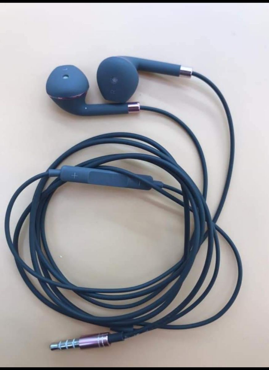 WIRED EARPIECE FOR ALL PHONE
