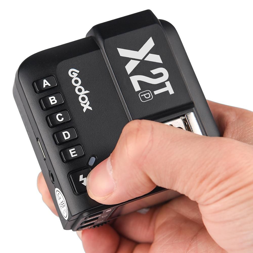 Godox X2T-P TTL Wireless Flash Trigger 1/8000s HSS 2.4G Wireless Transmission Bluetooth Connection for Pentax K-1/645Z/K70/K50/KP/K-S2/K-3II for Godox V1 TT350S AD200 AD200Pro for iPhone X/8/8 Plus for HUAWEI P20 Pro/Mate 10 