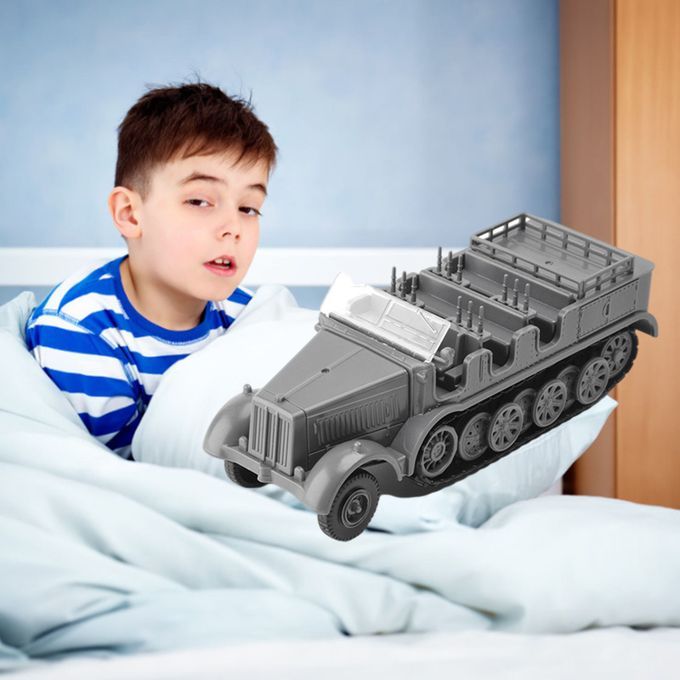 German SD.Kfz. 7 Armored Vehicle Realistic Display Model Classic Kids