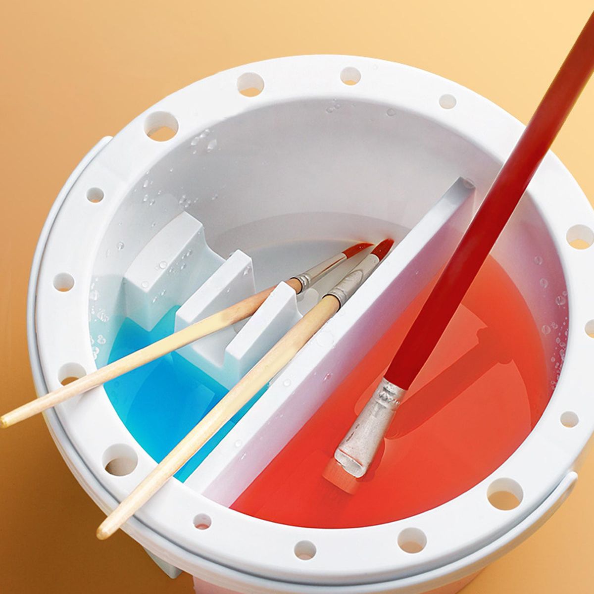 Paint Brush Washer Contains A Pallet Tub For Watercolor