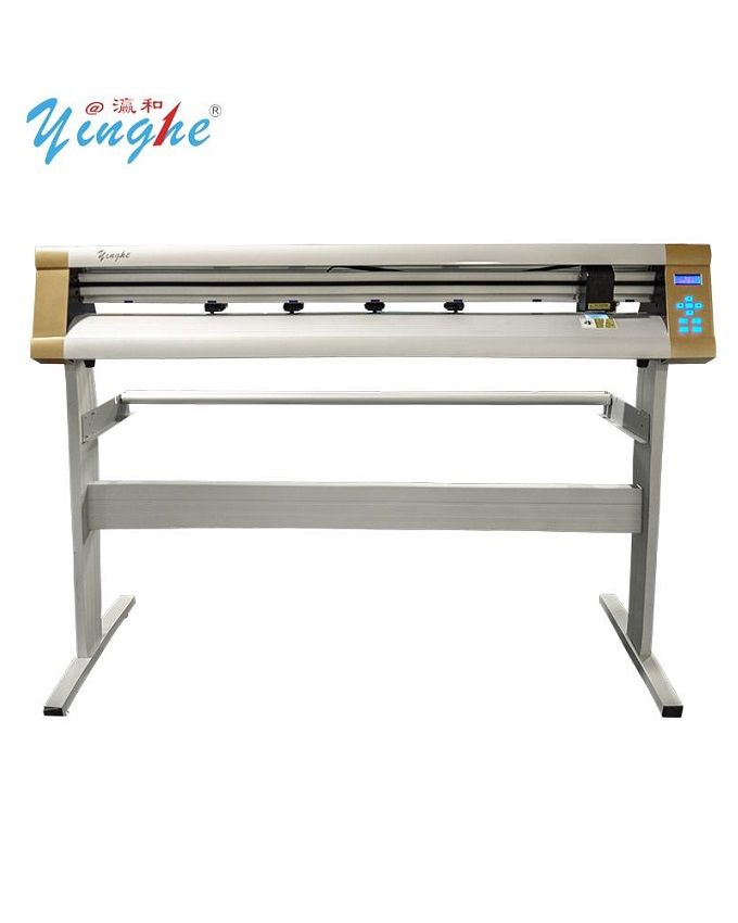 Cutting Plotter With Automatic Contour Function