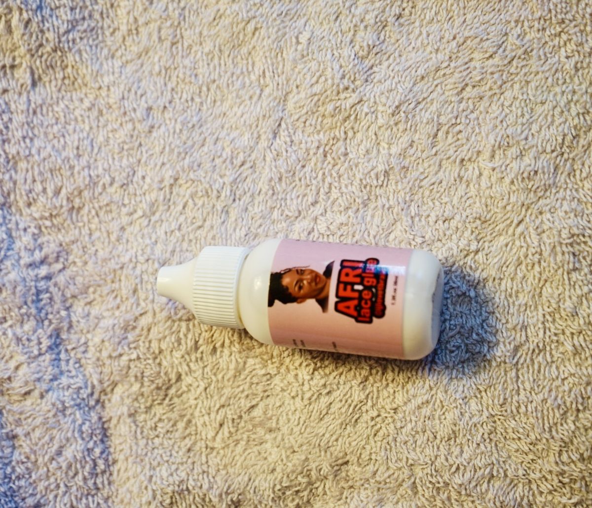 LACE GLUE Transparent