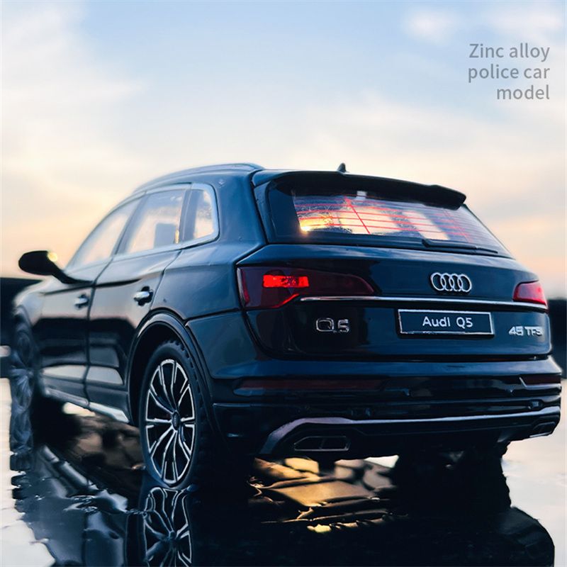 1:24 AUDI Q5 SUV Alloy Car Model Diecasts Toy Vehicles Car M