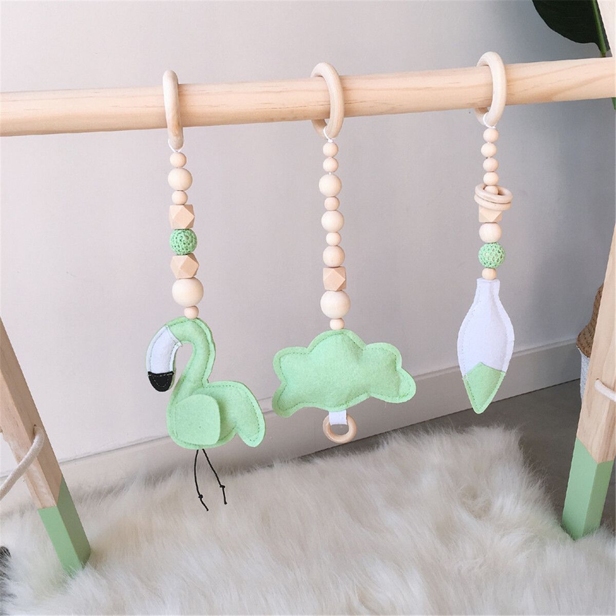 3Pcs Wooden Hanging Toys Play Stand Ornaments Nursery Fun Mobile Rack Activity Gym Gift For Baby Green