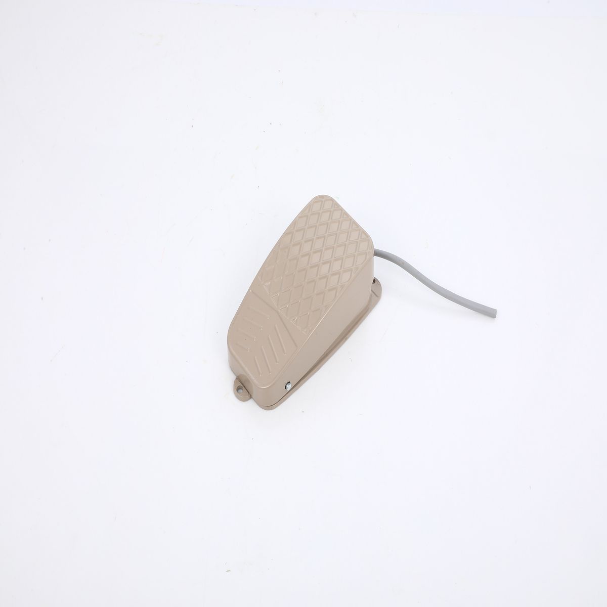 Foot Switch Pedal Switch Foot Pedal Switch With Wire 220V Foot Pedal Type CNC Machine Tool Bending Machine Punch FS-3