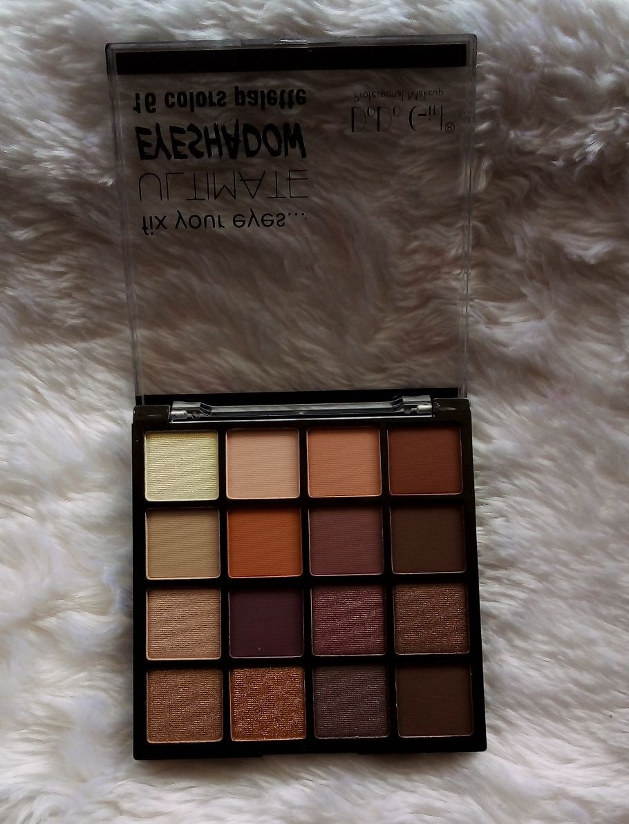 16-in-1 ULTIMATE EYESHADOW PALETTE