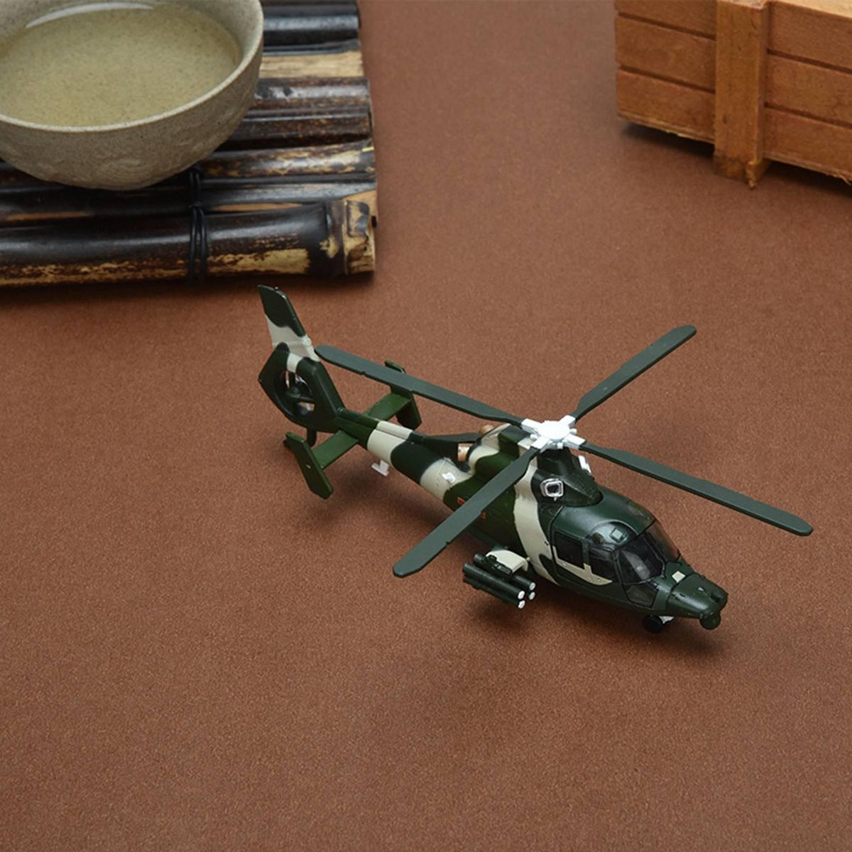 1/100 Scale Chinese Armed Helicopter Wz-9 Airplane Model,Simulation Static Plane Model Adults Collection Ornaments